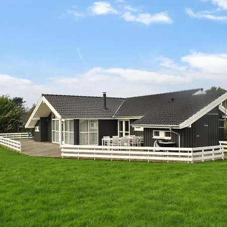 Holiday home Onevus - 550m From The Sea In Funen By Interhome *